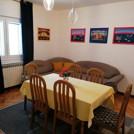 Apartment Artemisia 1 Traù Esterno foto